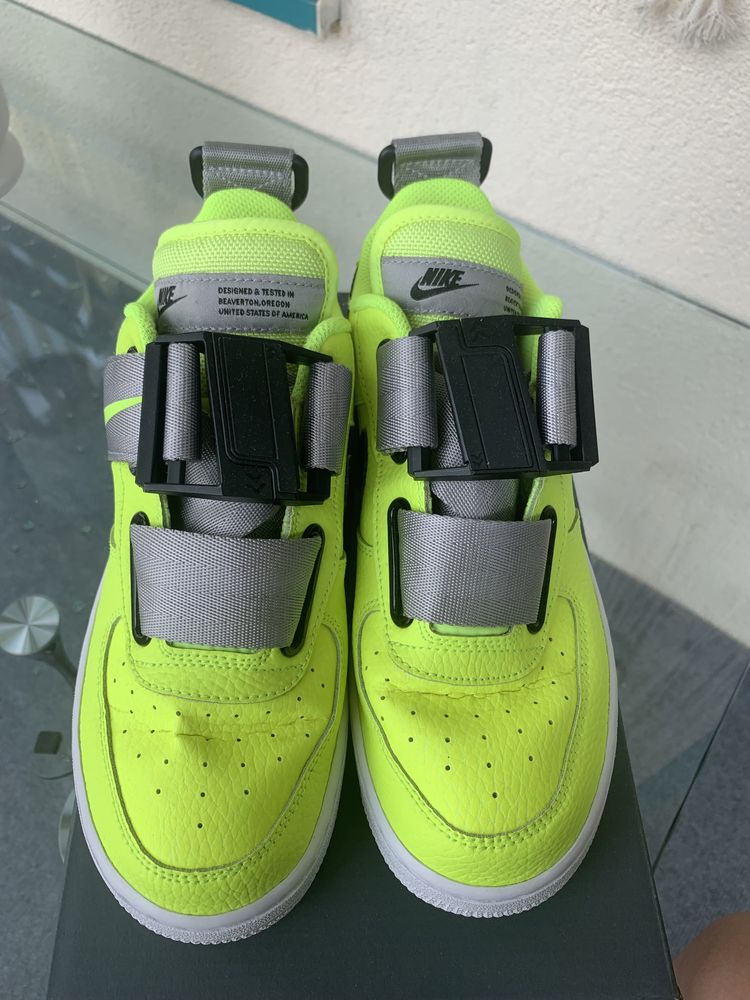 Нова цена! Nike  Air Force 1 Utility Volt sneakers