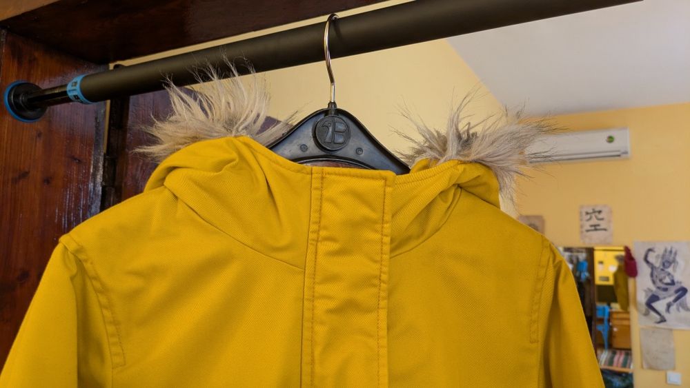 Дамско яке / парка на ONLY, размер S, жълта