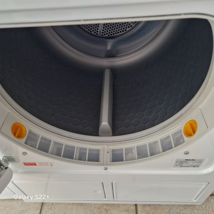 Кондензна сушилня с термопомпа MIELE T8861WP