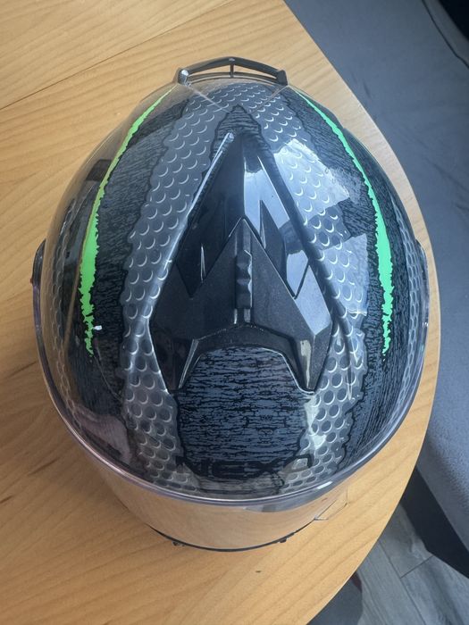 Продавам каска NEXO