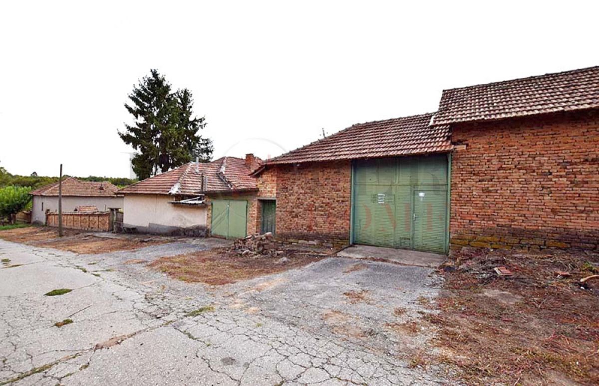 Продажба Къща гр. Свищов - с. Горна Студена 130m²