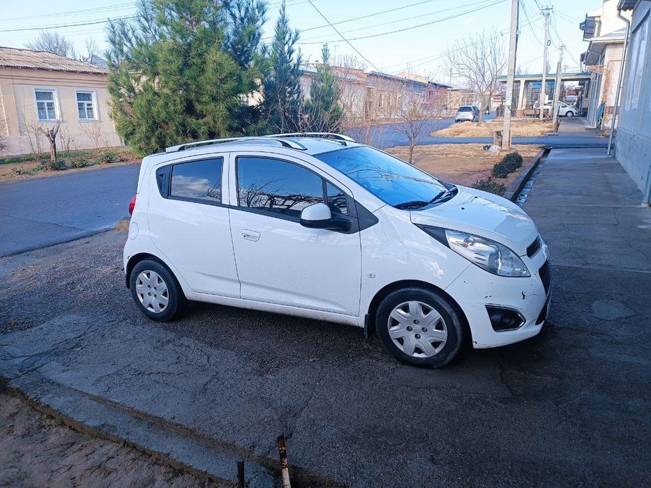 Продаётся Спарк. Spark avtomobili sotiladi.