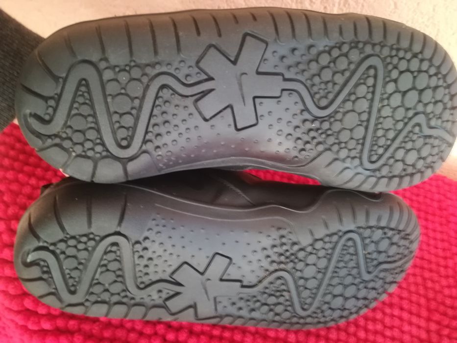 Adidași Nike nr 42 ușori și lati bărbați