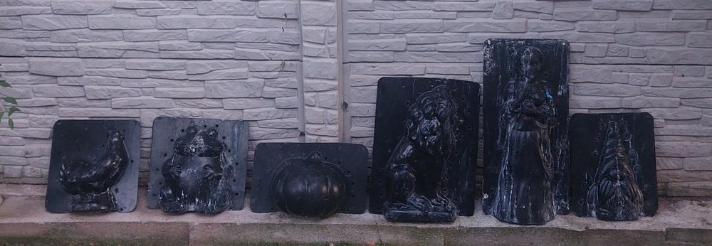 Vând matrite ( pitici , pavaj,animale )