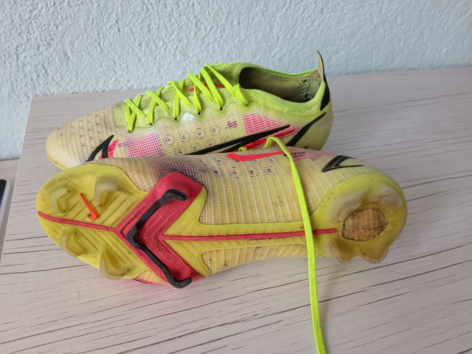 Футболни обувки Nike Mercurial Vapor 14 Elite FG