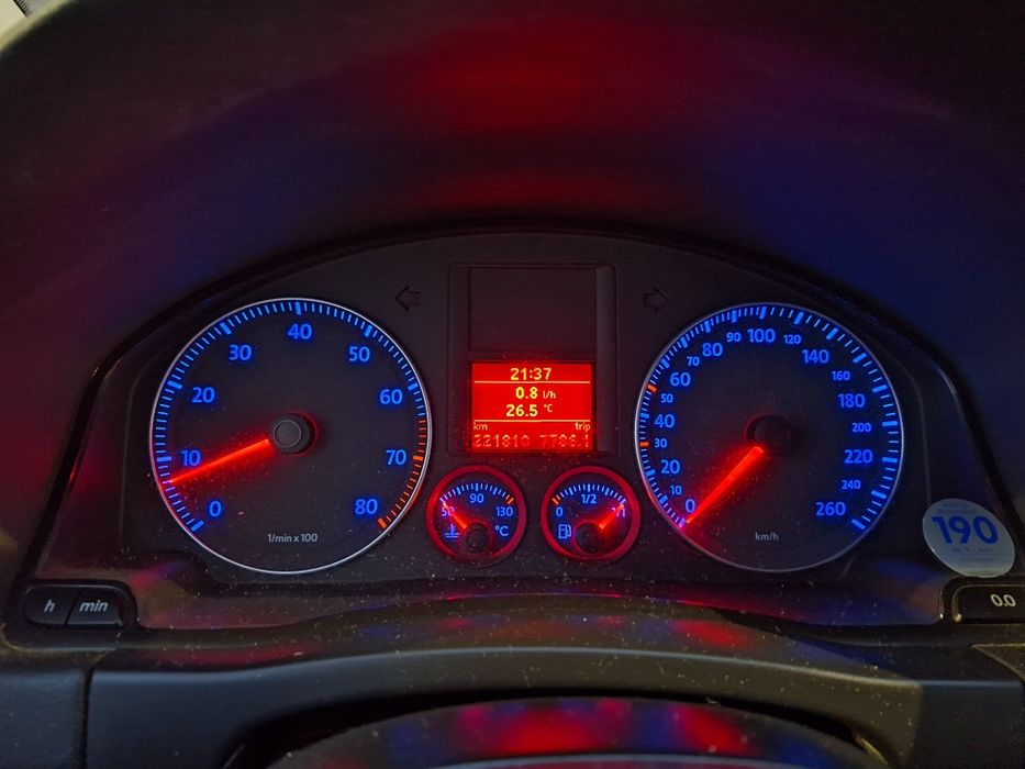 Vînd Golf5 plus 1,6 benzină
