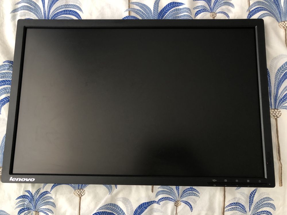 монитор Lenovo T2254pC