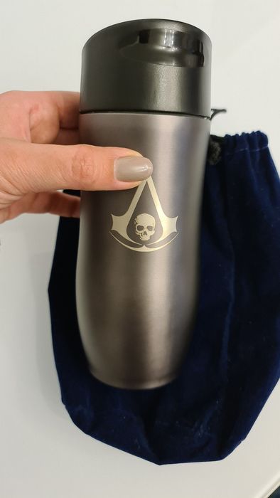 Vand termos logo Assasin's Creed nou