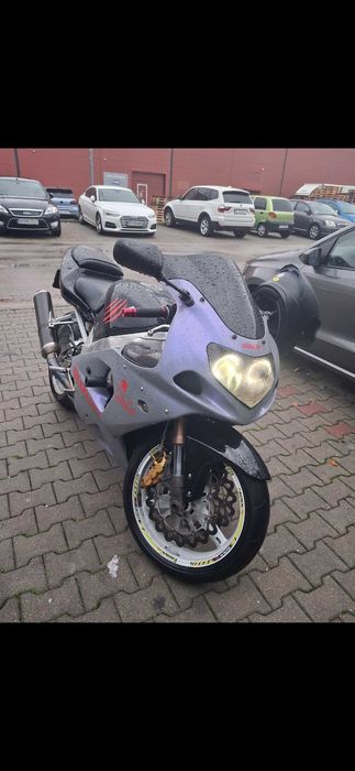 Vand SUZUKI GSXR 1000 K1