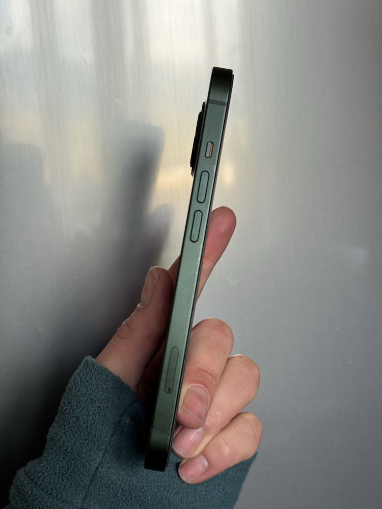Iphone 13, 128gb в хорошем состоянии