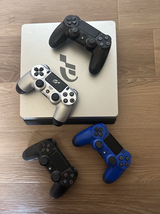 Playstation 4 Slim GranTurissimo Limited