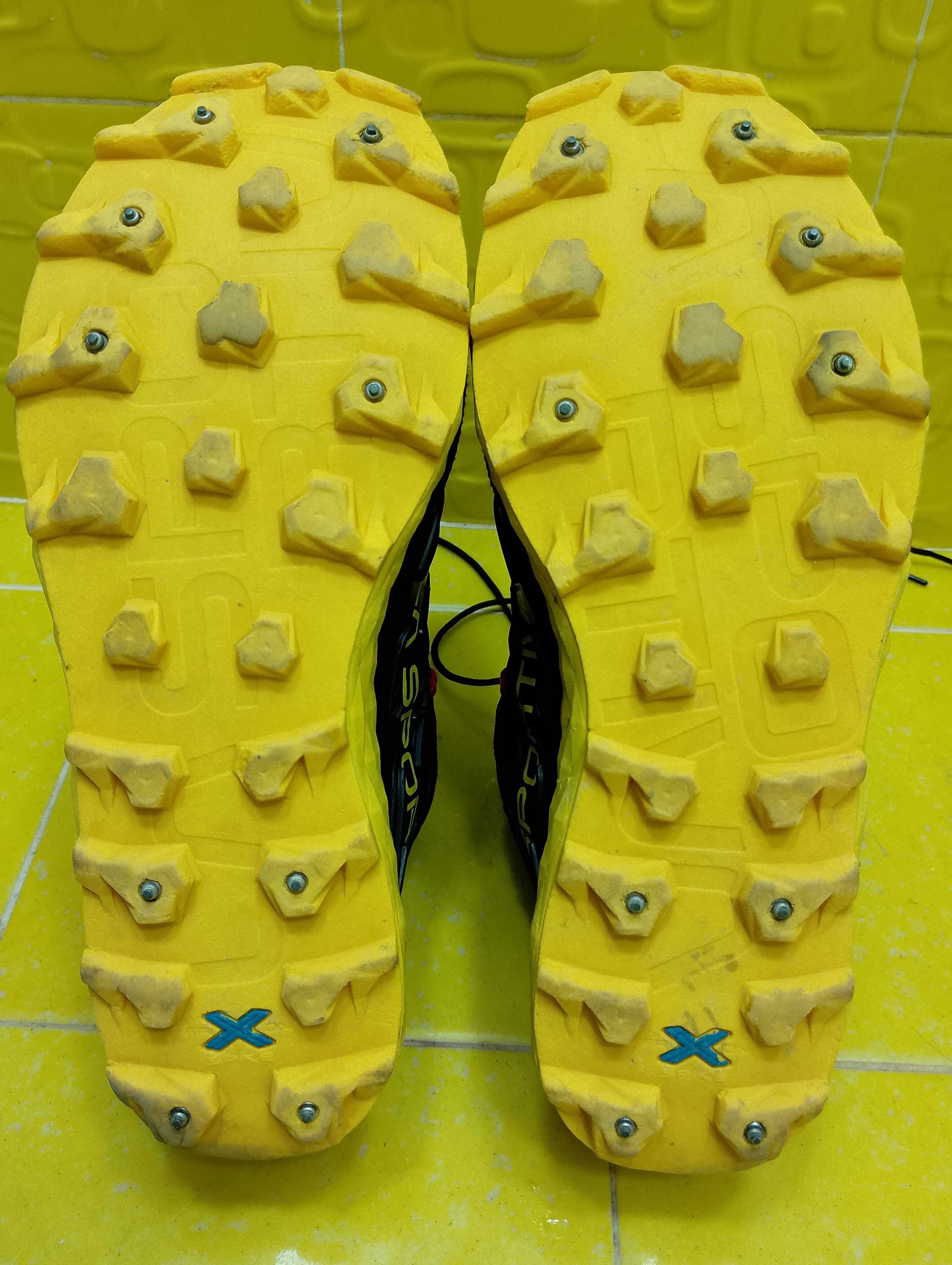 Зимни обувки La Sportiva Blizzard GTX номер 42-43 с шипове за лед