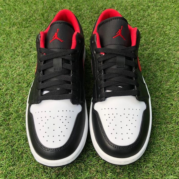 Jordan 1 Low White Toe- 42.5 , 45.5