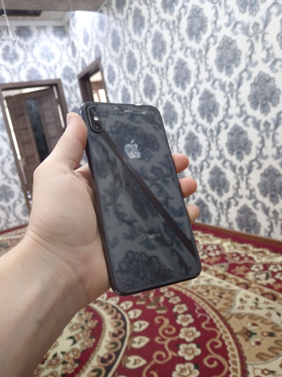 Iphone xs max 256gb srochna sotiladi