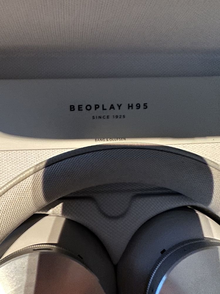 Слушалки Bang&Olufsen BEOPLAY H95