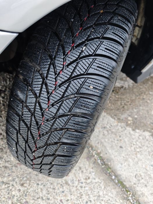 Продавам Опел Астра