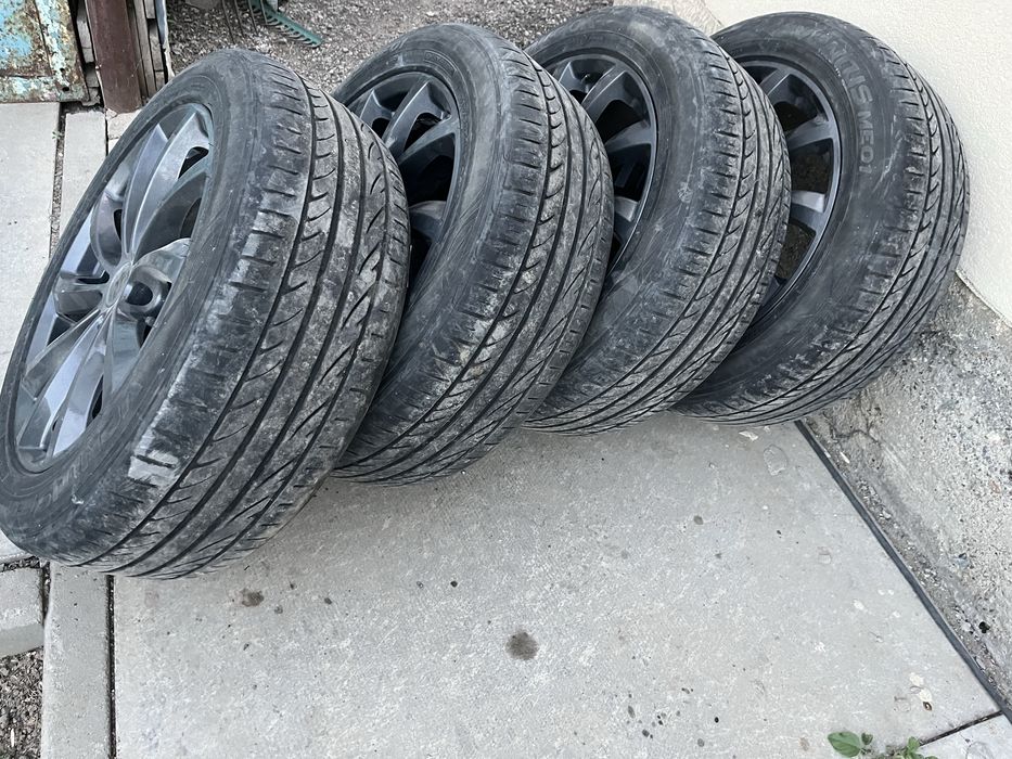 Продам колесо на Камри 50