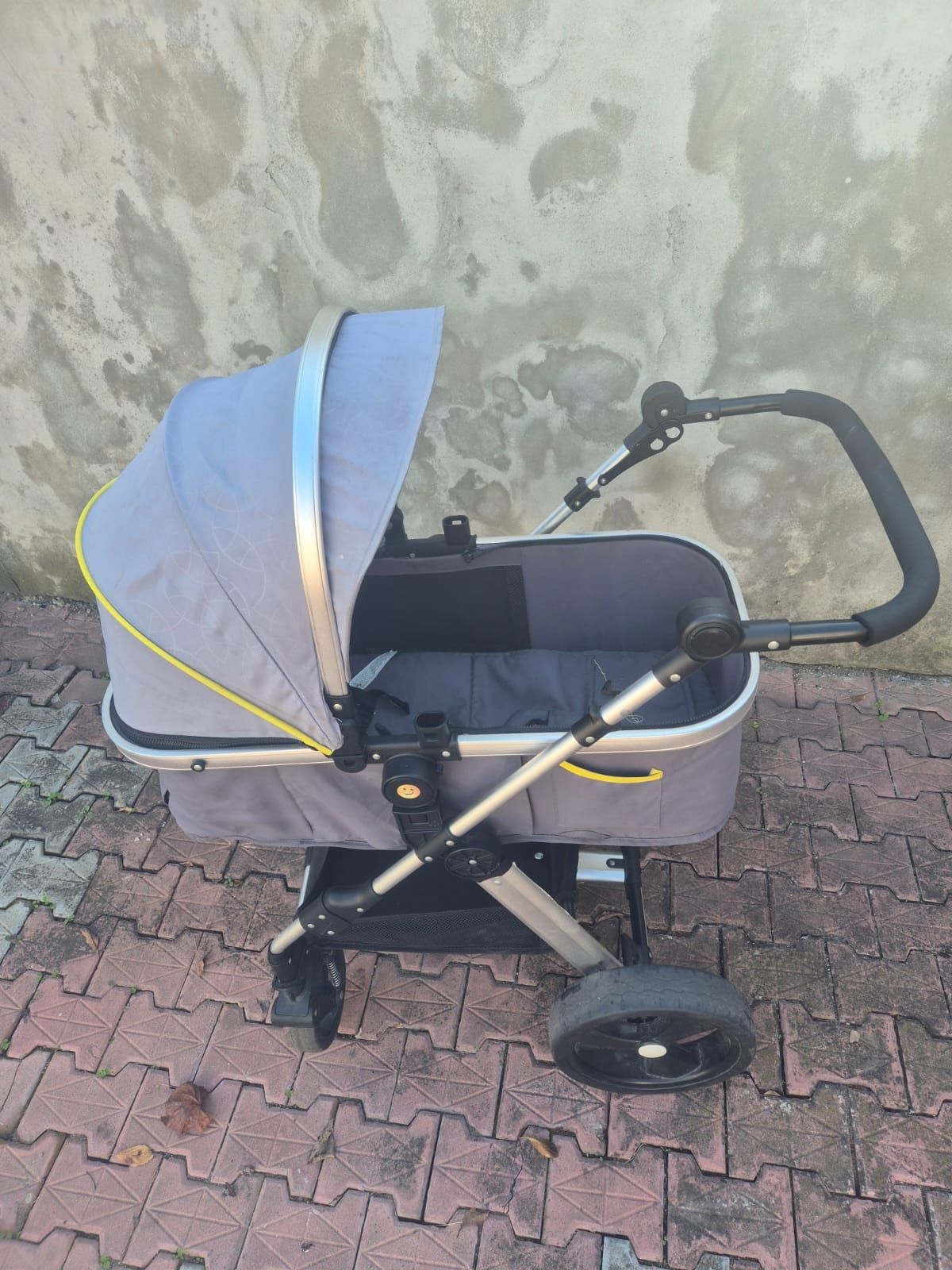 Carucior 3 in 1 Chipolino si balansoar