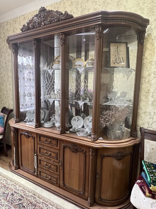 Мебель для гостиной - стенка в отличном состоянии