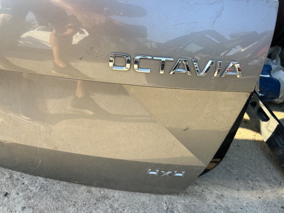 2 броя багажна врата Skoda Octavia 3 2012-