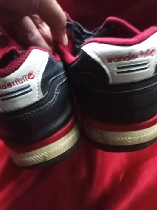 Маркови маратонки и обувки