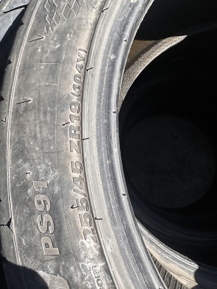 Чисто нови гуми KUMHO ECSTA PS91/255/45/19