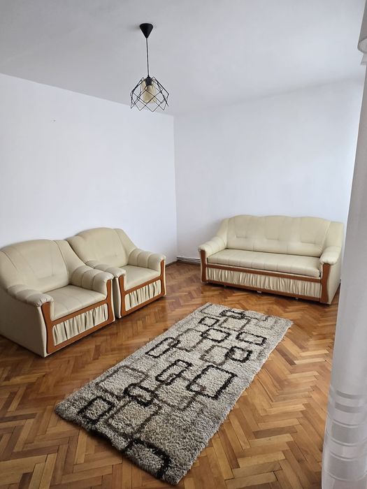 Închiriez apartament 3 camere Zona Mărăști Kaufland