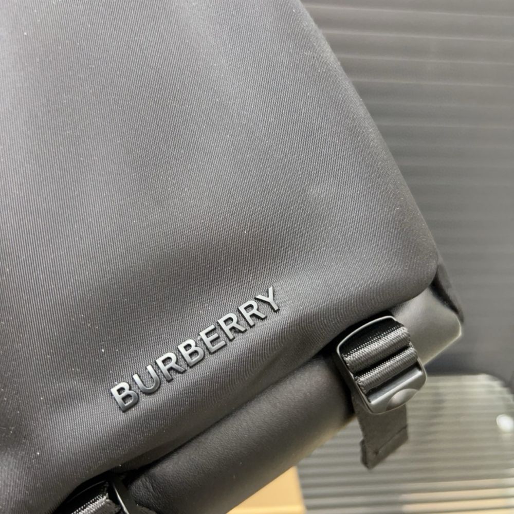 Мъжка чанта Burberry