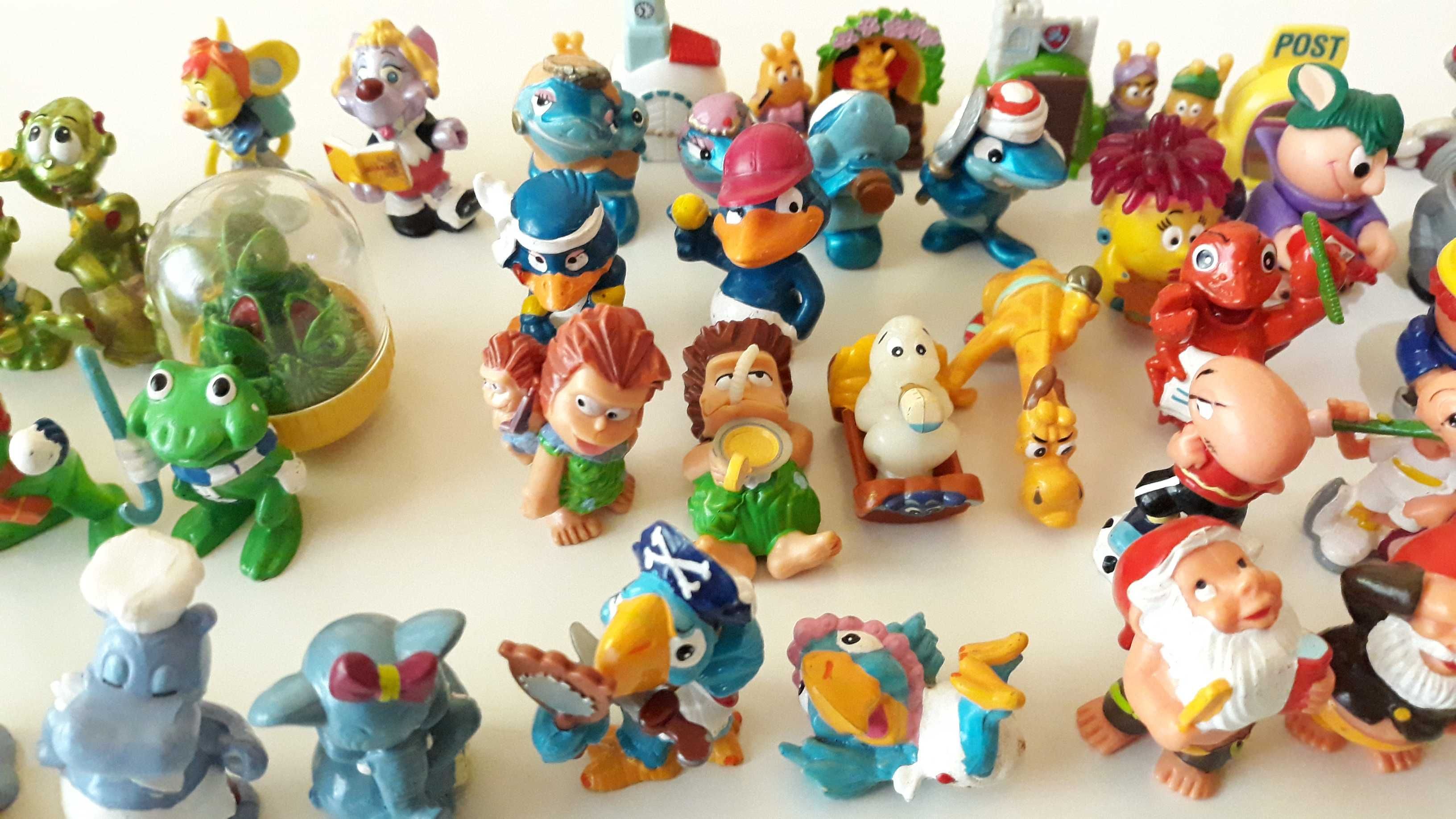 Lot 53 Figurine Kinder, anii 90  Ferrero de colectie