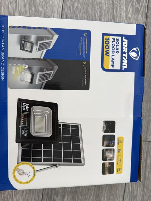 Proiector Led solar Jortan 200W cu panou solar