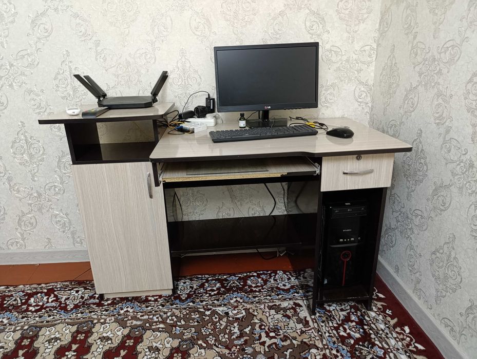Kompyuter sotiladi Intel 2.9 GHz RAM 4GB HDD 512GB Stoli ham beriladi