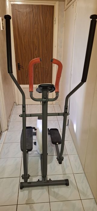 Bicicletă fitness eliptica Body Sculpture BE - 1720