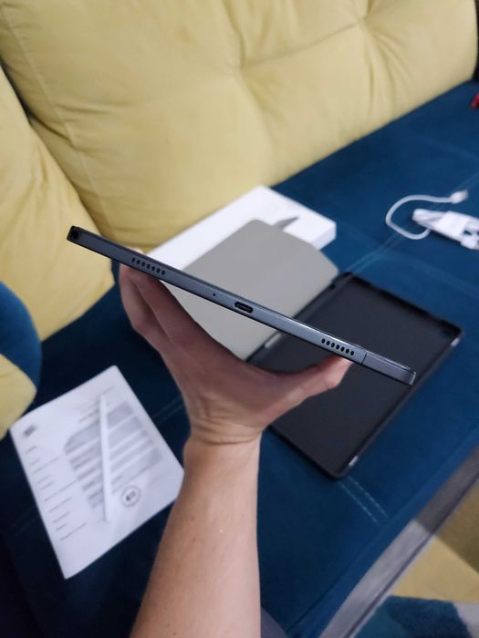 Таблет SAMSUNG Galaxy TAB A9+ 128 GB, 1 г. Гаранция като НОВ + Калъф