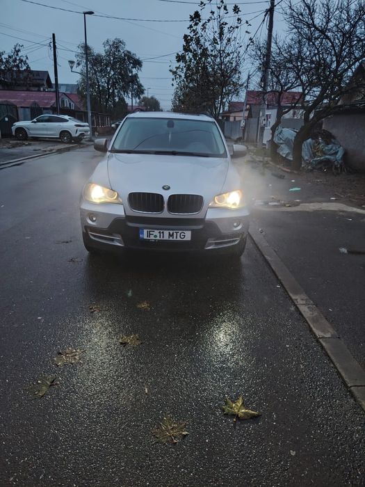 Vand Bmw x5 stare foarte buna