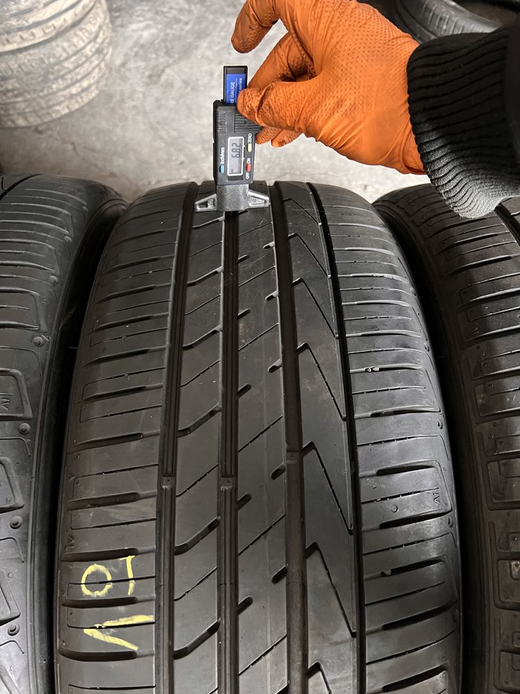 4 anvelope vara 235/50/19 , Hankook , 6.8 mm