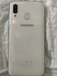 Продам телефон Samsung A40