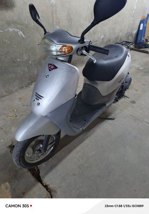 Продам надёжный скутер Honda