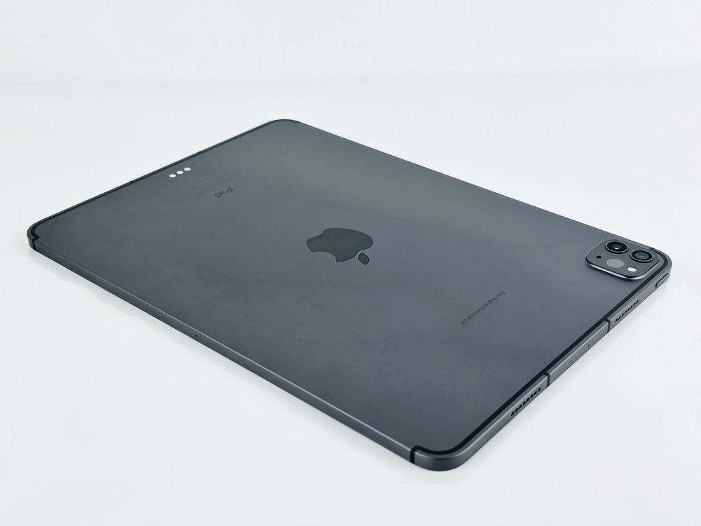 Apple iPad Pro M1 11-inch 3rd Gen 128GB Cellular Перфектен! Гаранция!
