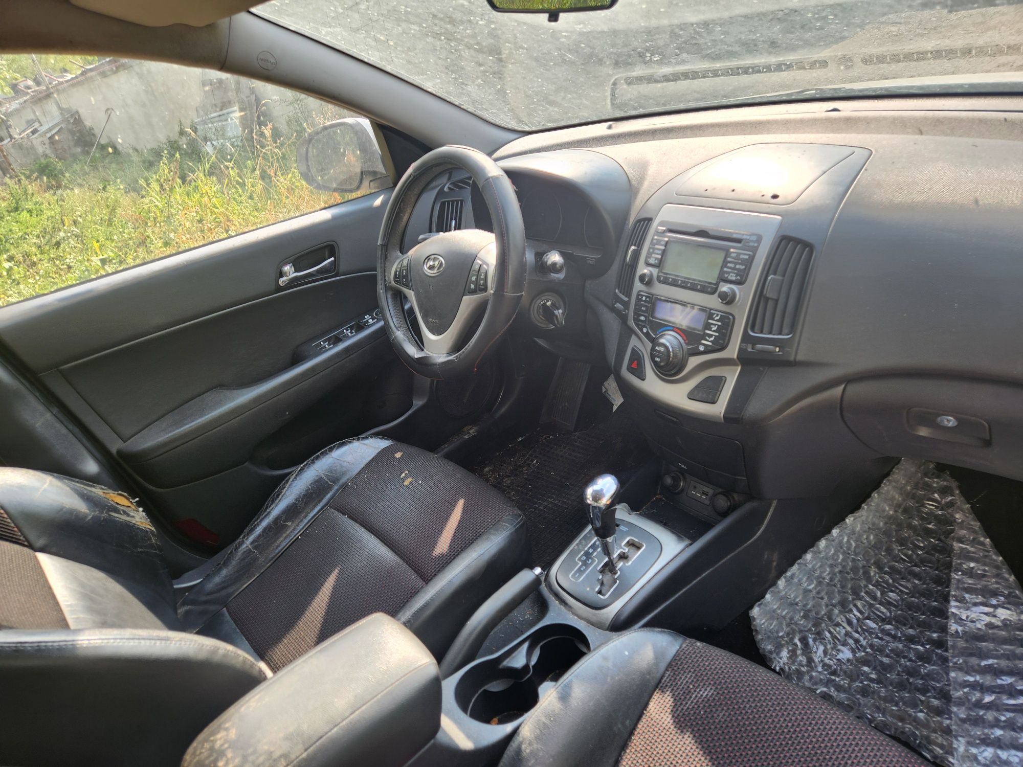 За Части Hyundai i30 sw 1.6 crdi автоматик 2010 година