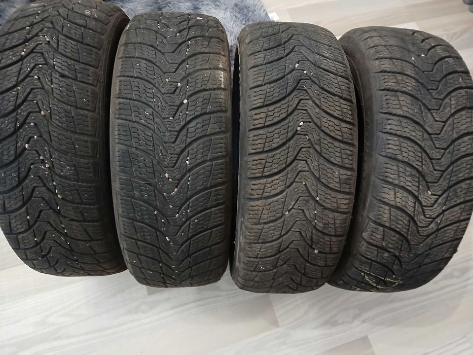 Vând anvelope de iarnă