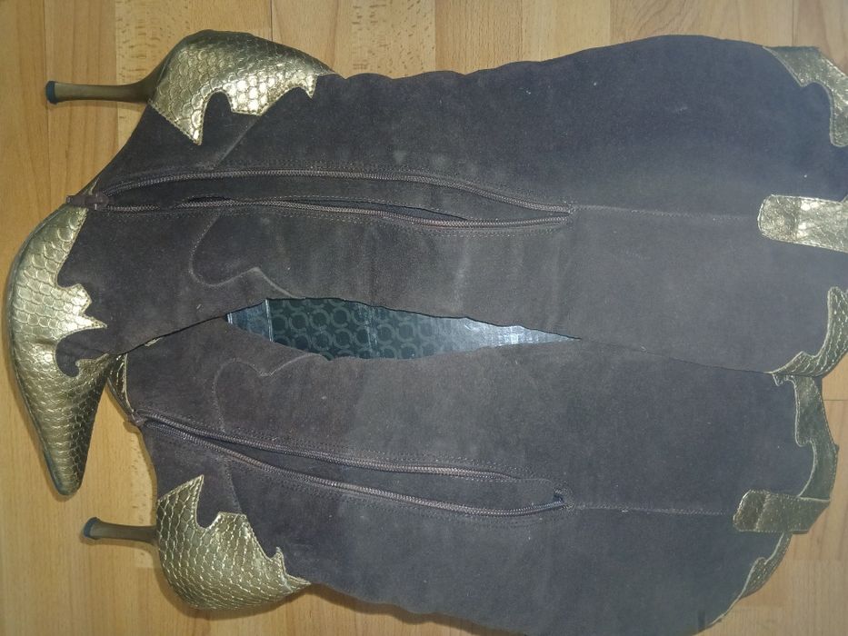 Vând cizme ptr.damă
