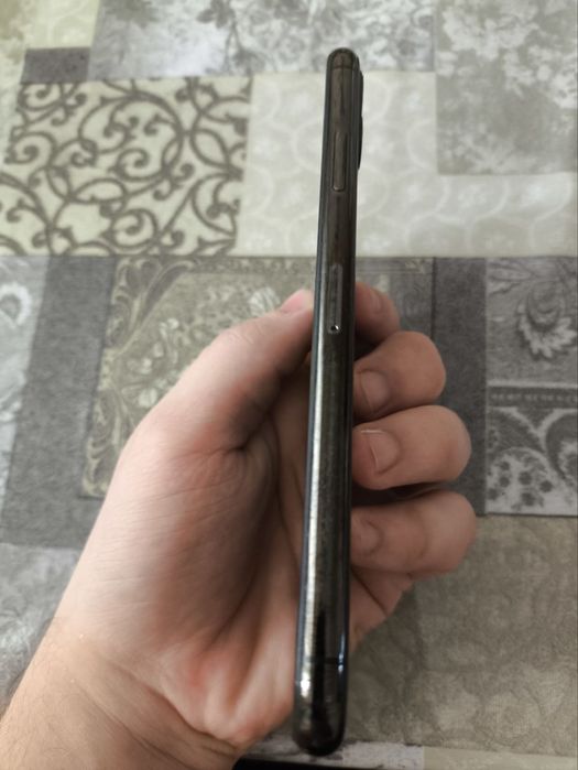 Iphone 11 pro max sotiladi