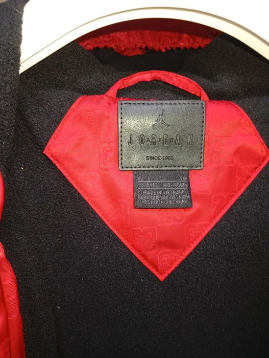 NIKE Jordan geaca copii 13-15 ani 1.63-1.75 m masura XL 100% originala