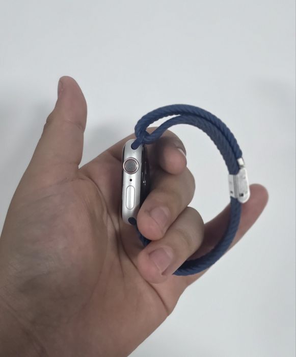 Nu livrez ! Vand apple watch series 9 2024 41mm sănătate baterie 99%