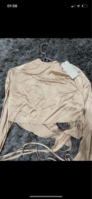 Bluza LeGer cu spatele gol