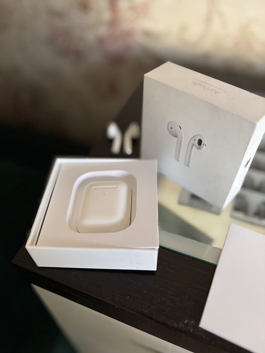 Продам Air Pods-1 Оригинал