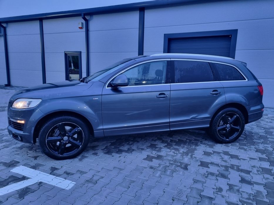 Dezmembreaz audi q7 4.2 tdi s line