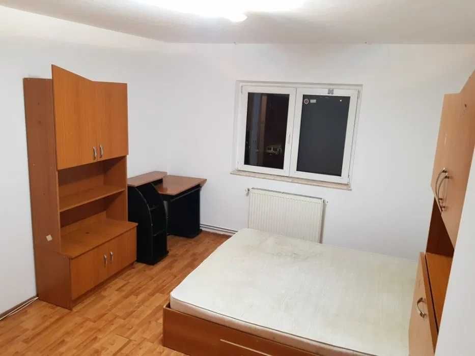 Brasov Aurel Vlaicu Strada Posada 3 decomandate 134000 euro