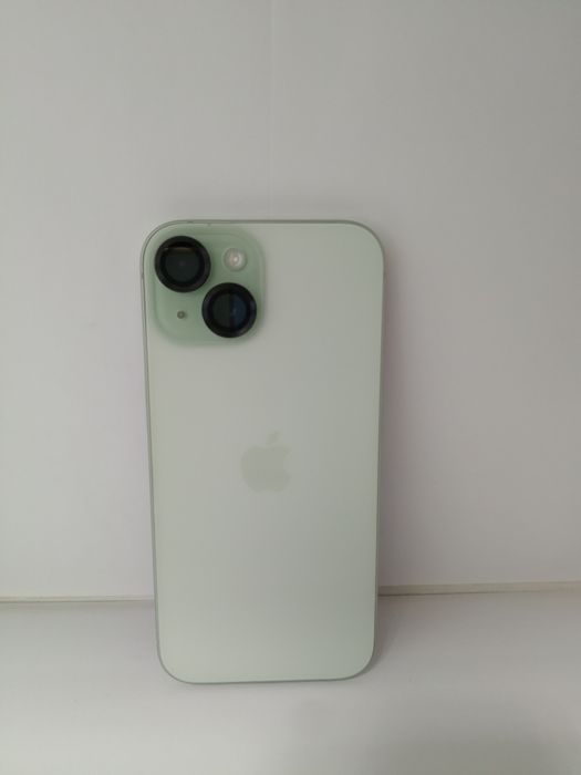 iPhone 15 (M3) staramanet
