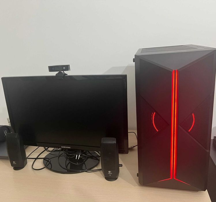 MEGA OFERTA!! Vand PC Gaming + monitor + boxe + webcam